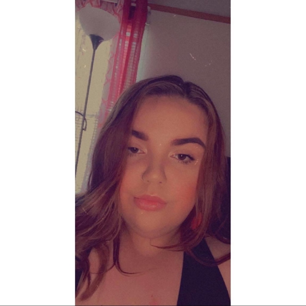 Meet your Posher, Alyssa